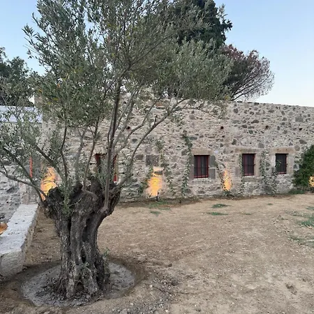Casas Di Pietra Holiday home *